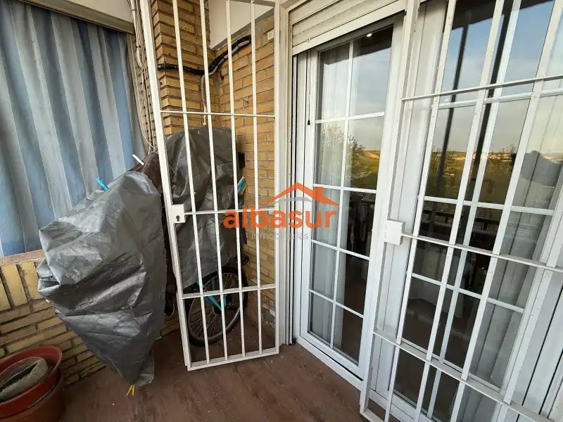 Balcony of Flat for sale in Córdoba  with Air Conditioner, Terrace and Furnished