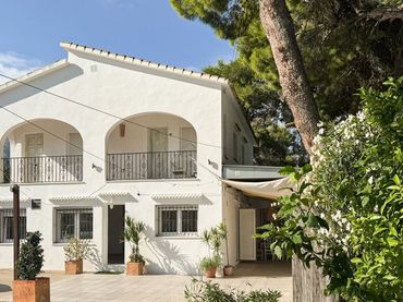 Villa avec jardin à vendre à Las Rotas / Les Rotes