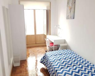 Bedroom of Flat to share in  Madrid Capital  with Air Conditioner, Heating and Terrace