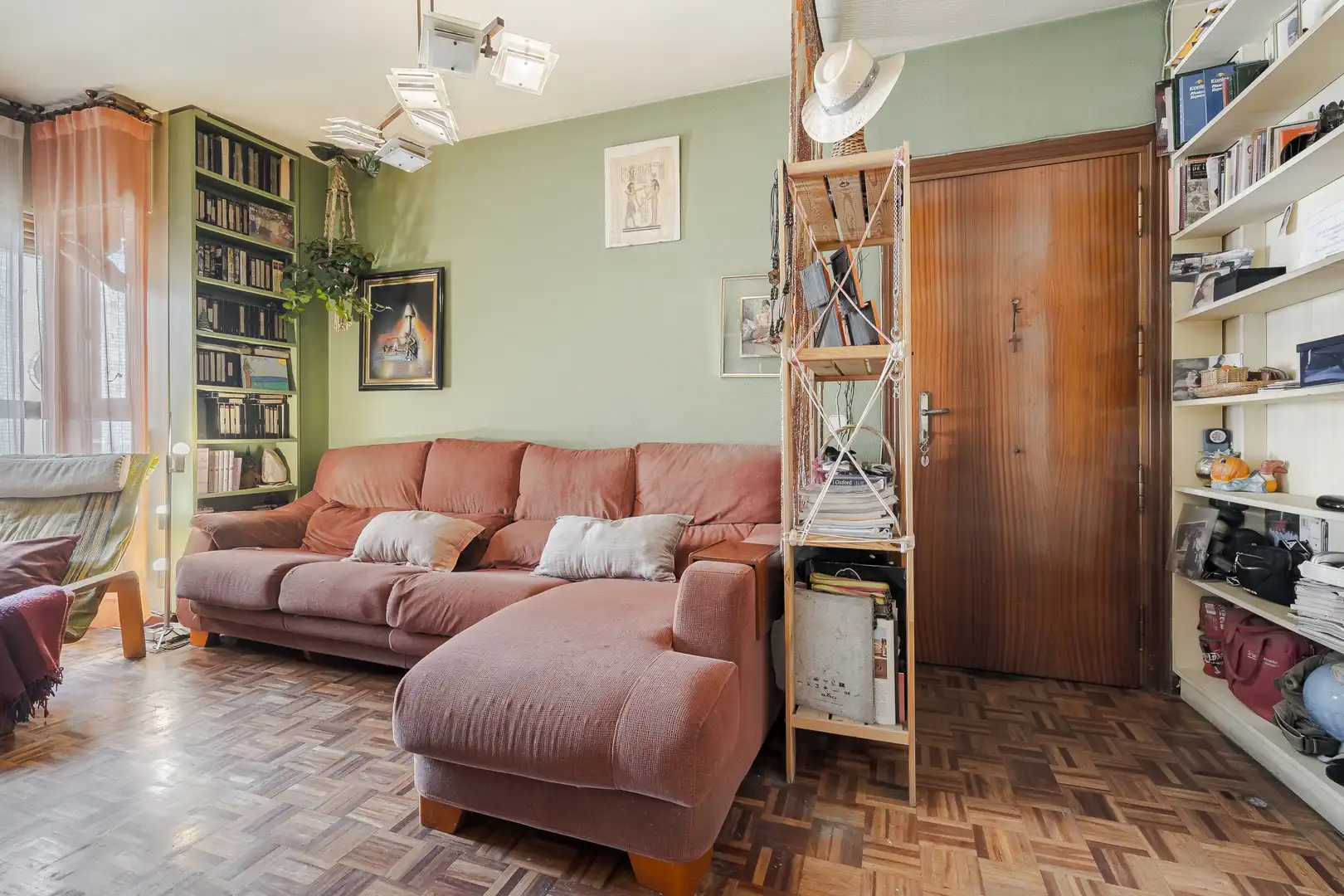 Wohnzimmer von Wohnung zum Verkauf in Madrid mit Privatgarten, Terrasse und Balkon