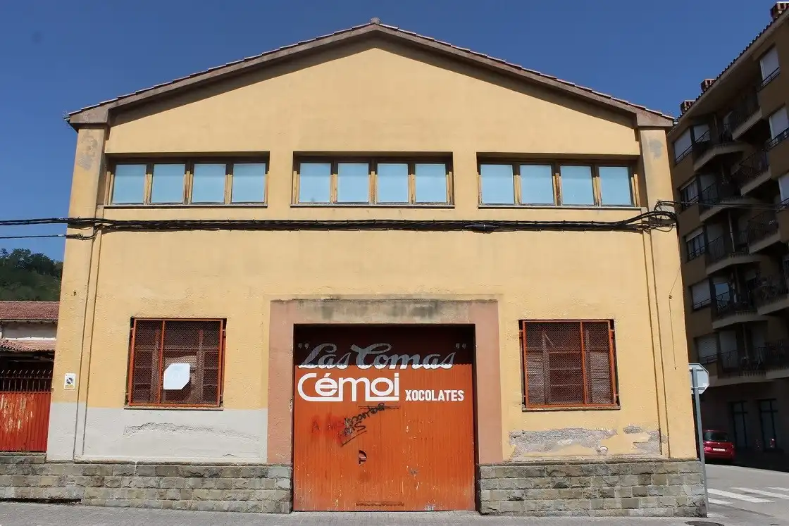 Nau industrial en venda a Olot, imagen 3