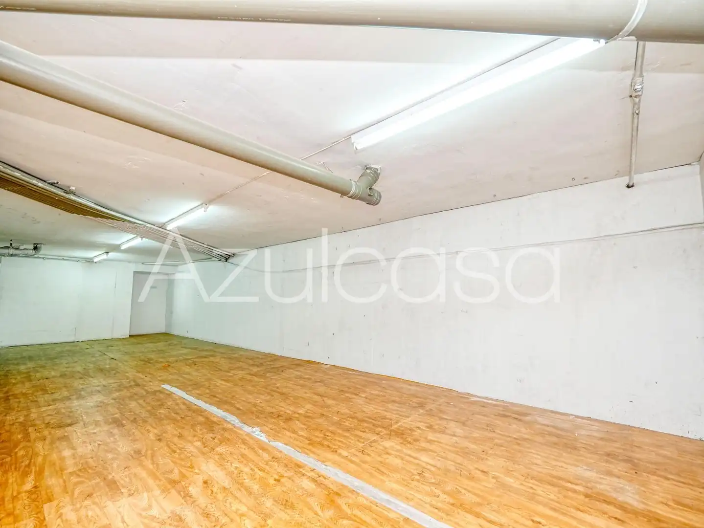 Commercial properties for sale in Alicante / Alacant  with Air Conditioner