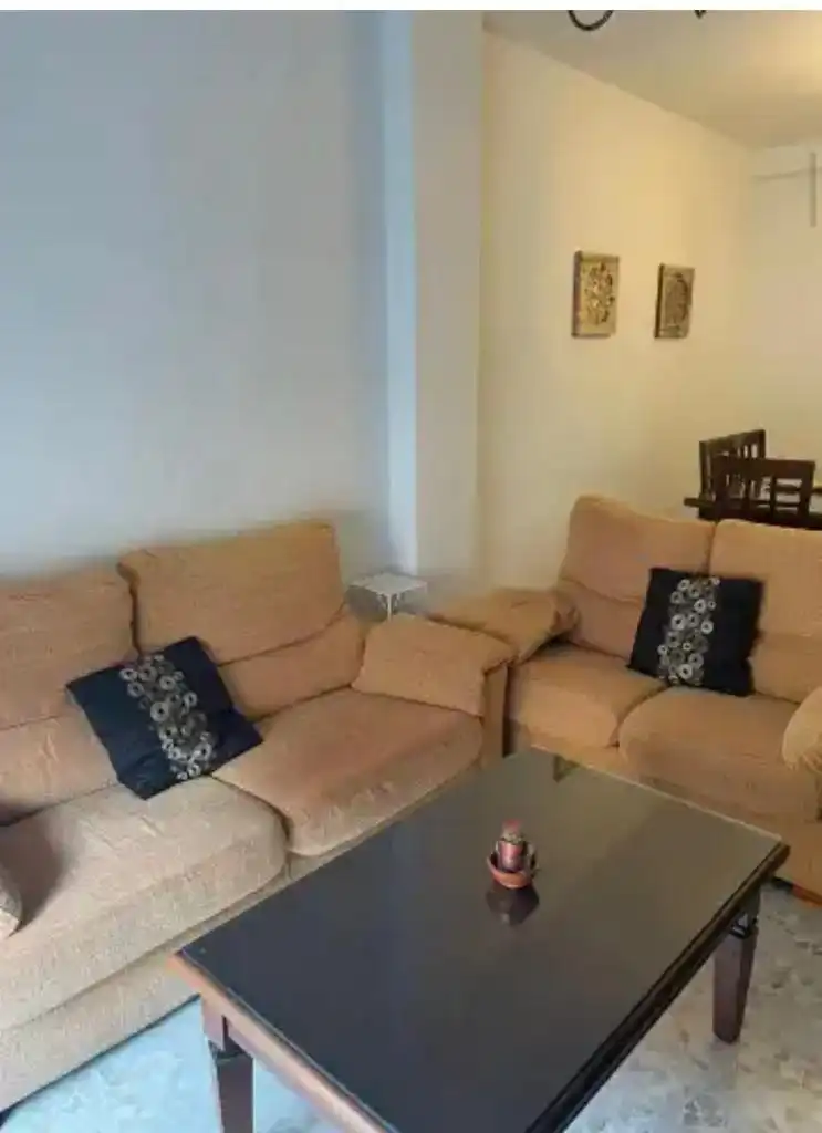 Sala d'estar de Pis de lloguer en Dos Hermanas amb Aire condicionat, Moblat i Rentadora