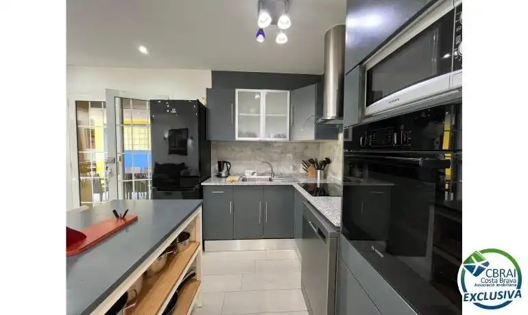 House with pool for sale in Calle MONTSENY, imagen 4