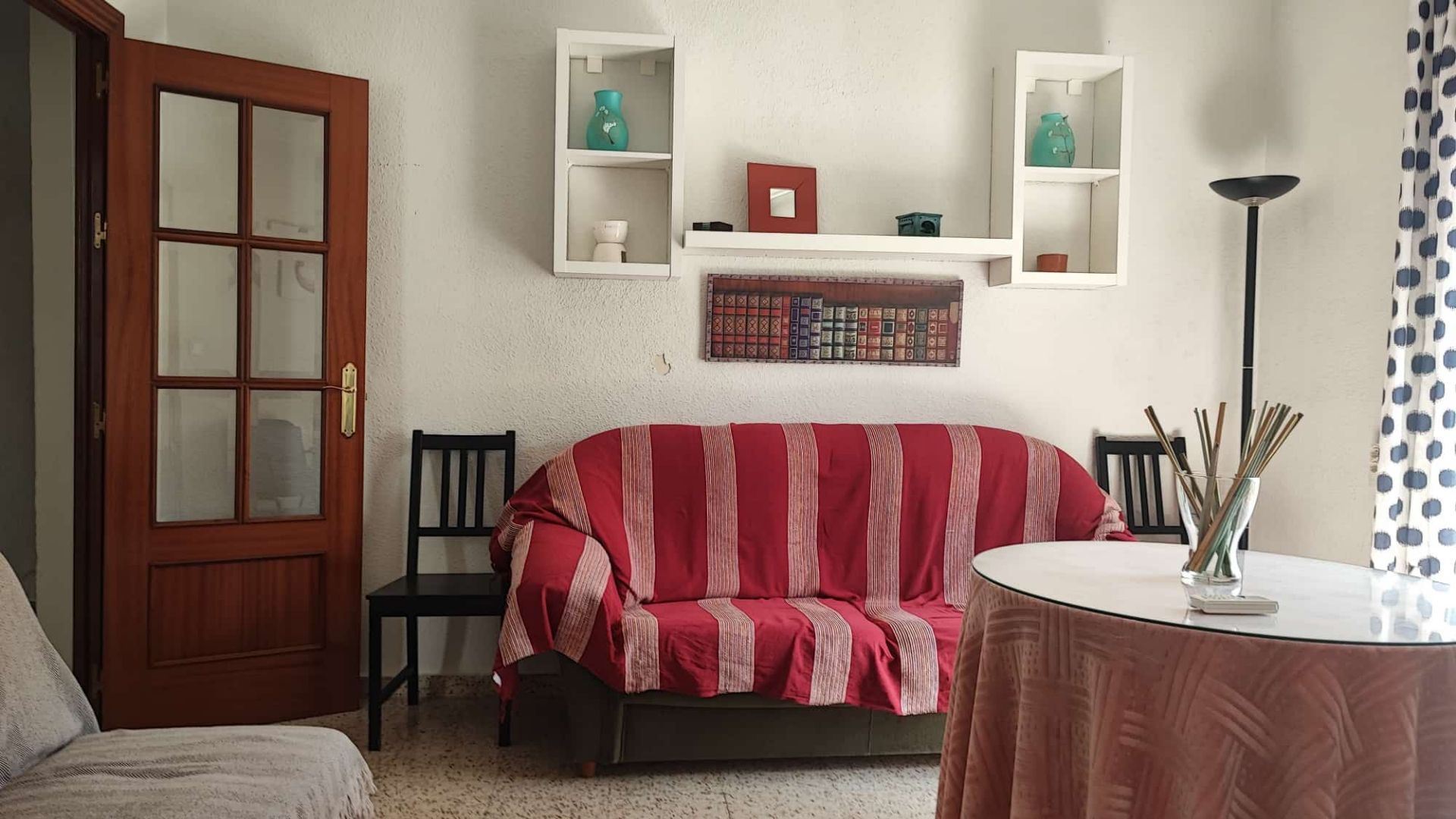 Sala de estar de Piso de alquiler en  Granada Capital con Aire acondicionado, Calefacción y Amueblado