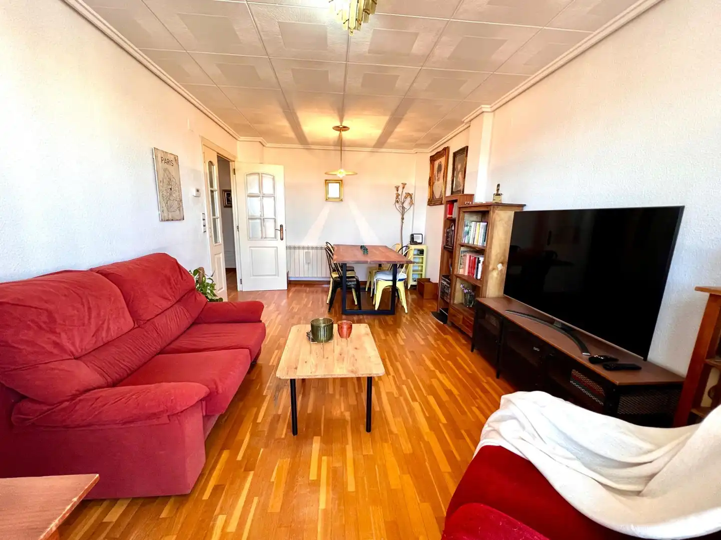 Sala de estar de Piso en venta en Tavernes Blanques con Aire acondicionado, Calefacción y Parquet