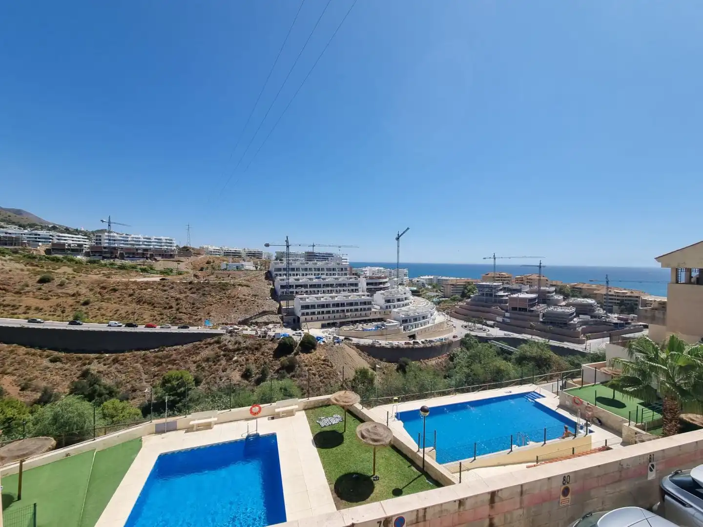 Piscina de Piso en venta en Fuengirola con Terraza y Piscina comunitaria