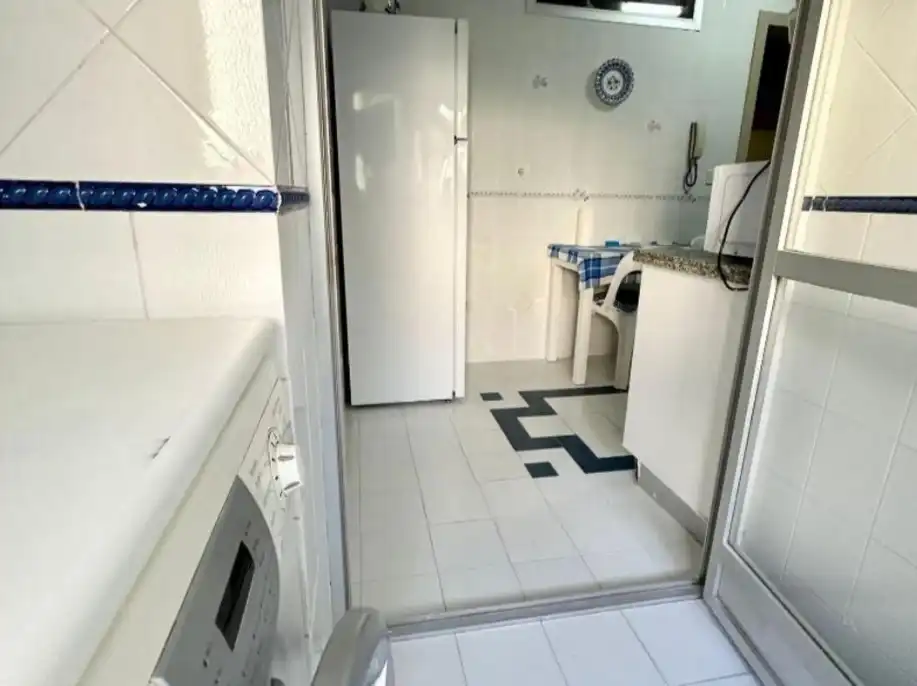 Cocina de Piso en venta en Torremolinos con Aire acondicionado, Terraza y Piscina comunitaria