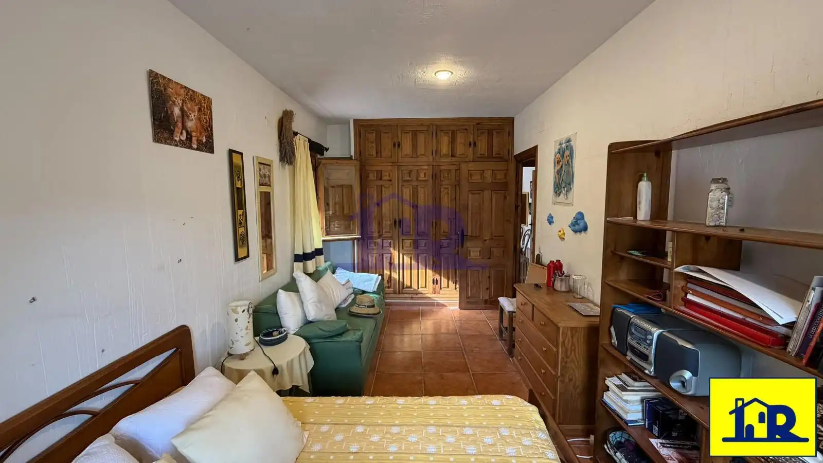 Dormitori de Casa o xalet en venda en Villalba de la Sierra amb Calefacció, Traster i Piscina