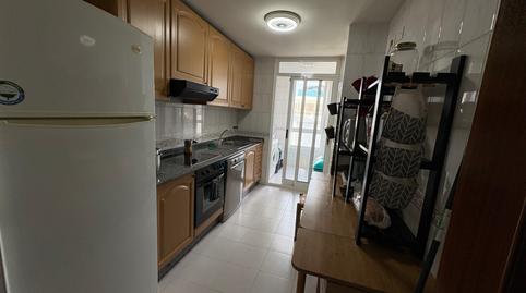 Foto 3 de Dúplex en venda a Praza de Galicia, Alto del Castaño, Narón