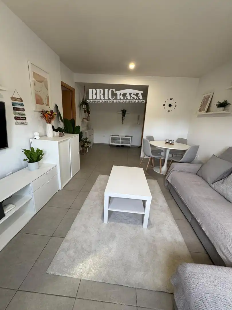 Exterior view of Flat for sale in Cáceres  with Air Conditioner and Terrace
