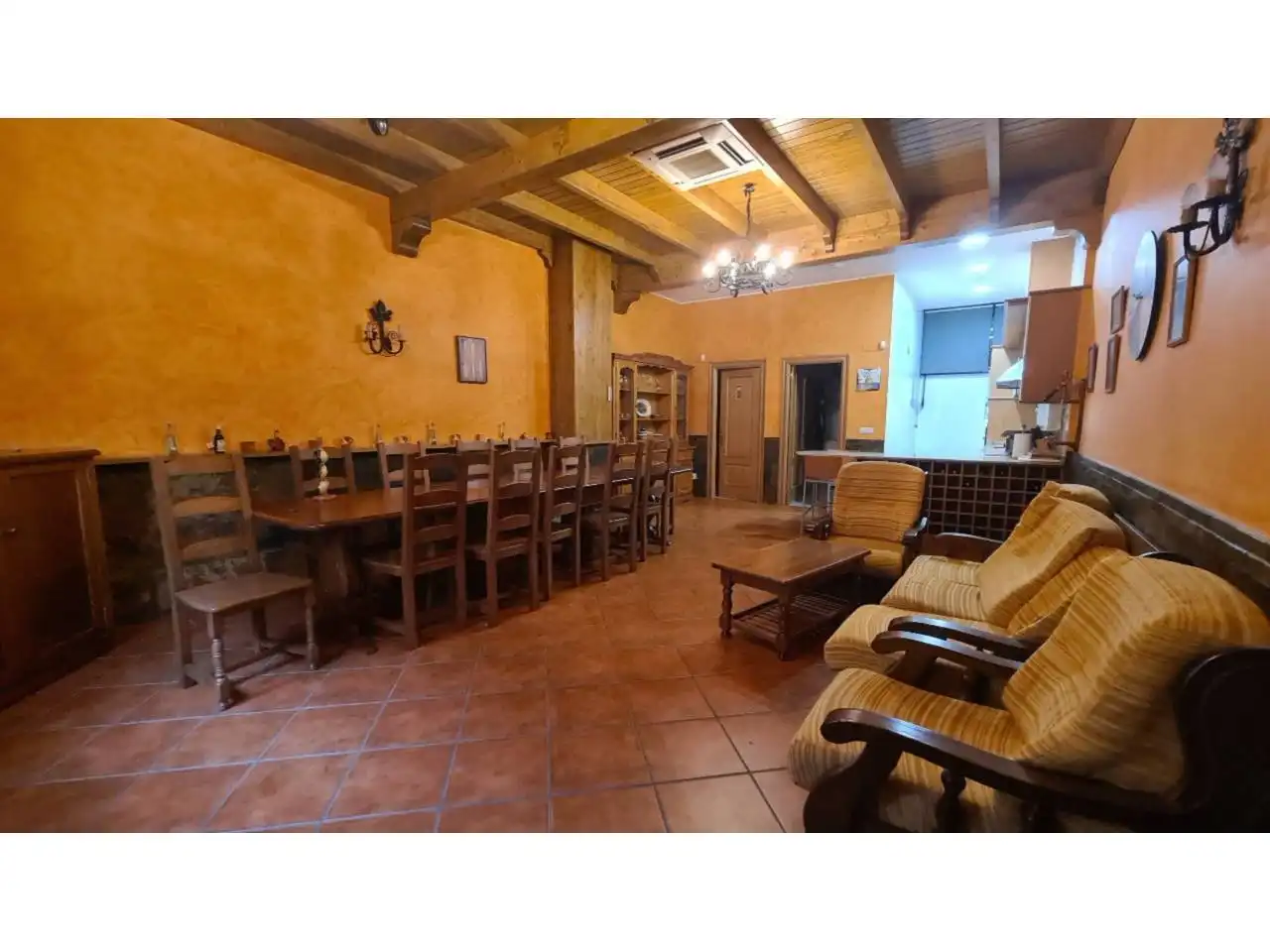 Dining room of Commercial properties for sale in  Logroño