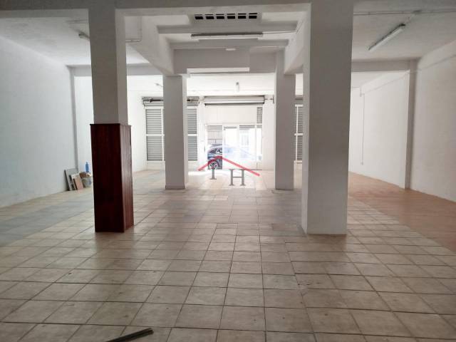 Local comercial en Alquiler en JUAN DE RIBERA en Crucero