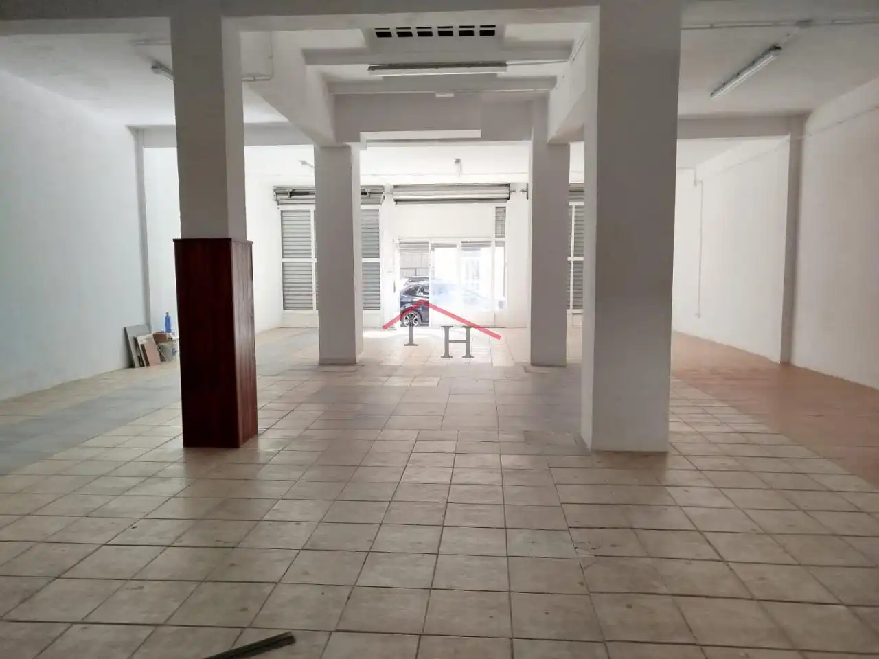 Business premises to rent in JUAN DE RIBERA 2