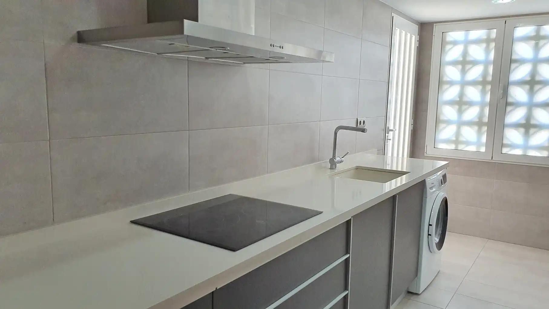 Apartment with terrace to rent in Passeig Marítim de Neptú, imagen 19