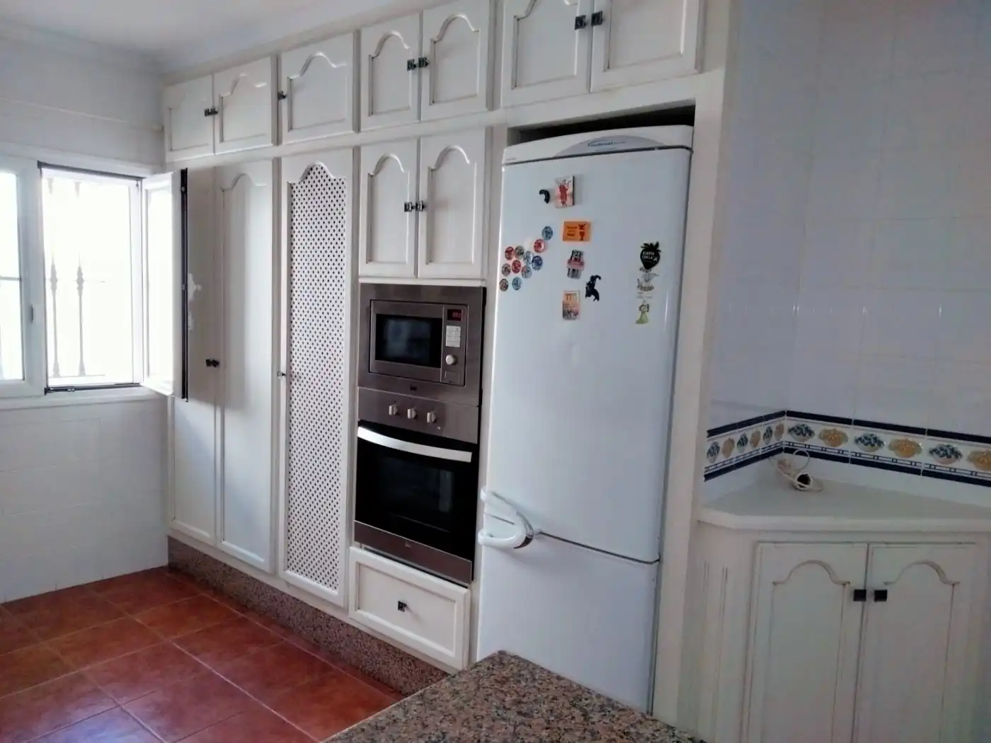 Cuina de Casa o xalet en venda en Medina Sidonia amb Aire condicionat i Terrassa
