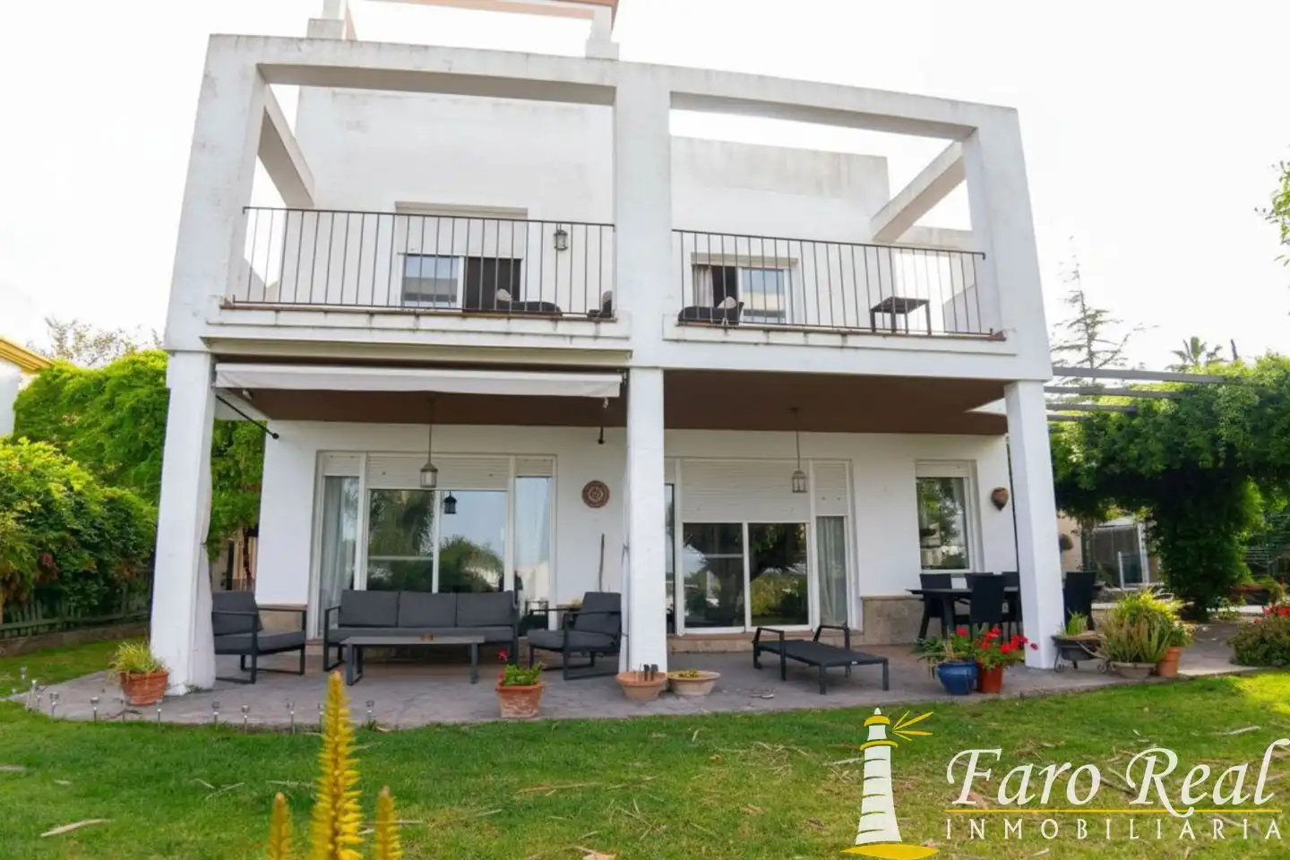 Jardí de Casa o xalet en venda en Sanlúcar de Barrameda amb Aire condicionat, Jardí privat i Terrassa