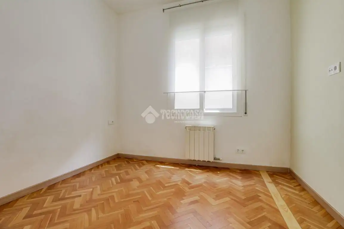 Habitación de Piso en venta en Barcelona con Calefacción y Parquet
