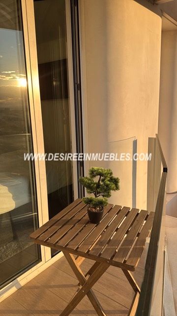Balcony of Flat to rent in  Valencia Capital  with Air Conditioner, Heating and Parquet flooring