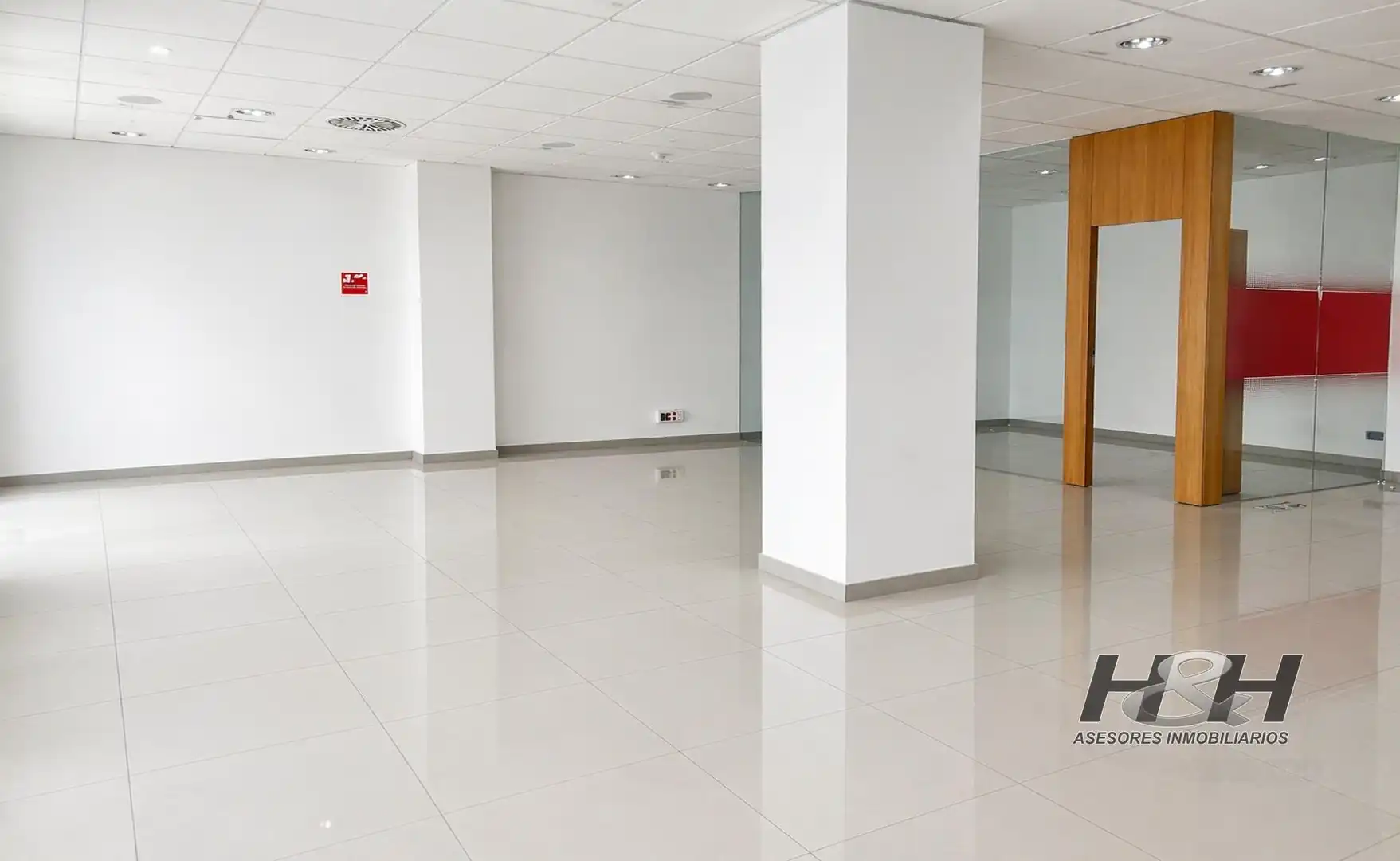 Local comercial en alquiler en Parc Central, imagen 4