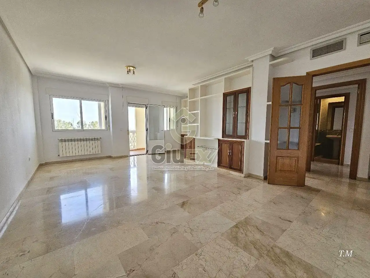 Sala d'estar de Dúplex de lloguer en Cáceres amb Aire condicionat, Calefacció i Terrassa