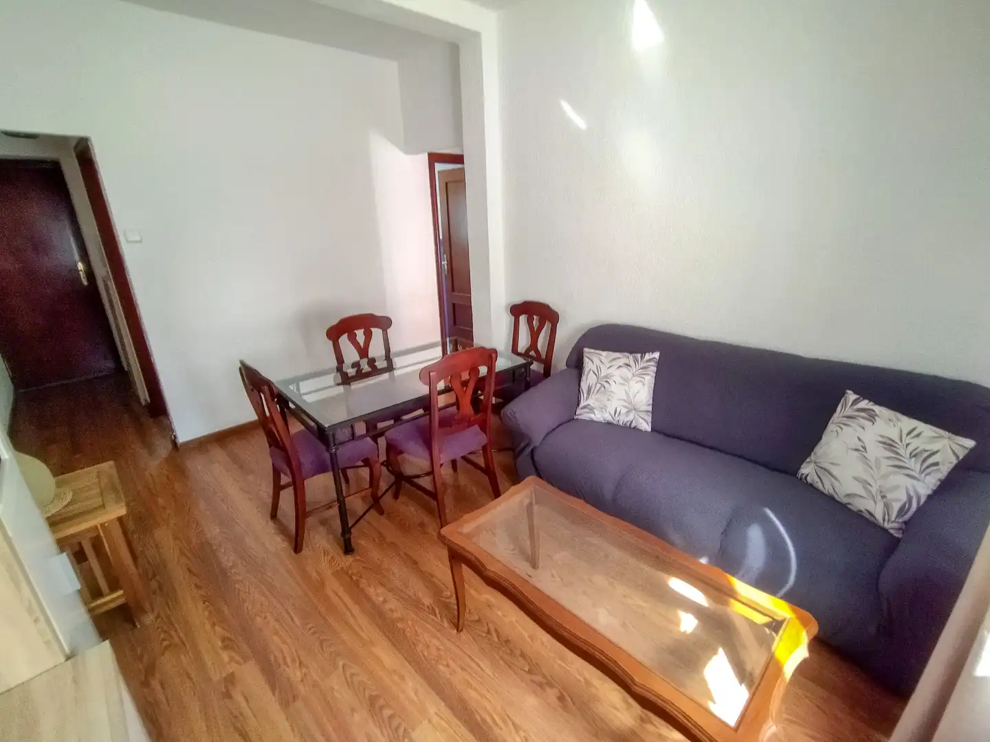 Living room of Flat for rent in Cádiz  with Parquet flooring, Furnished and Oven