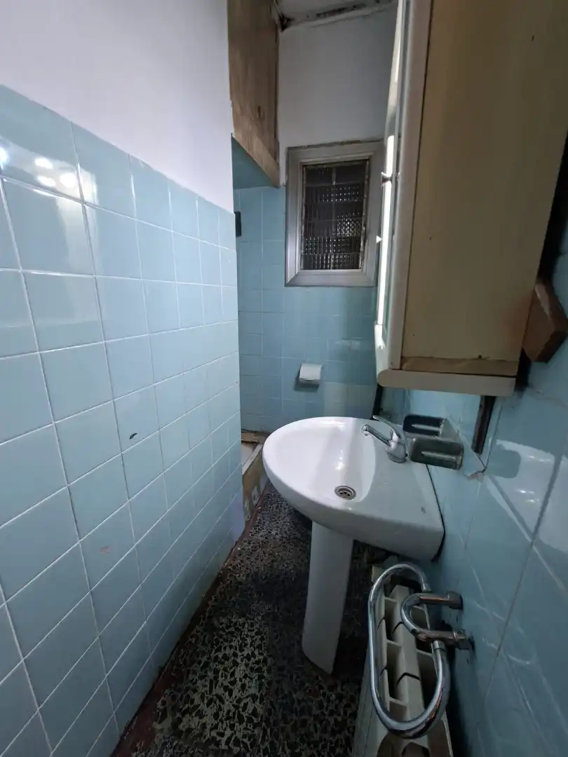 Bathroom of Flat for sale in L'Hospitalet de Llobregat  with Heating, Oven and Balcony