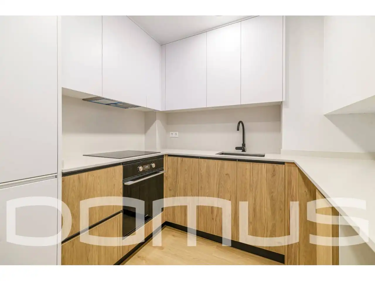 Kitchen of Flat for sale in Sant Boi de Llobregat  with Air Conditioner, Heating and Storage room