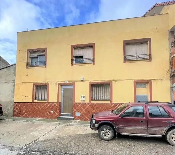 Vista exterior de Casa adosada en venta en Fuente el Fresno con Calefacción, Terraza y Trastero