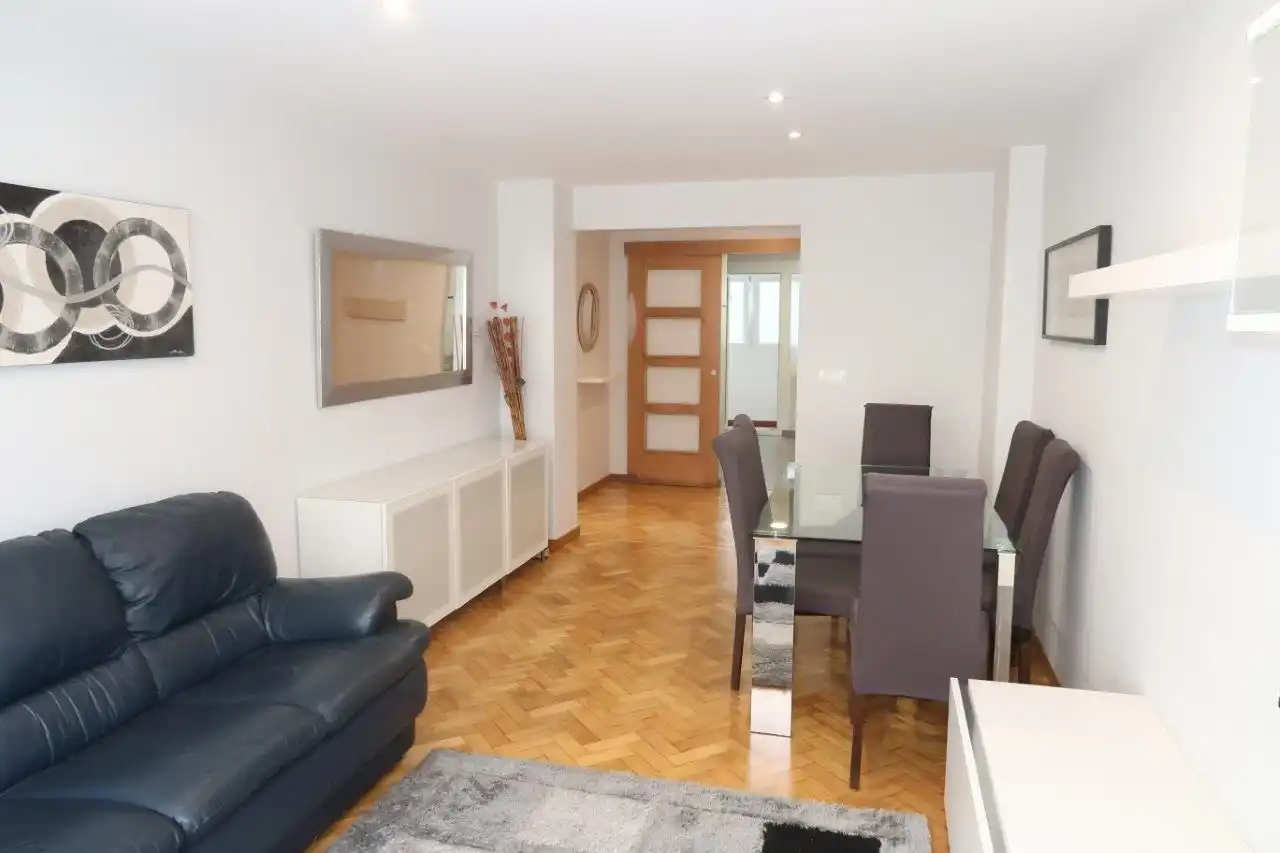 Piso con ascensor en venta en Almirante Romay, imagen 11