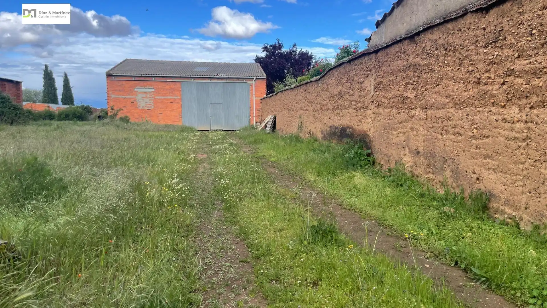 Casa o xalet en venda en Bustillo del Páramo amb Calefacció