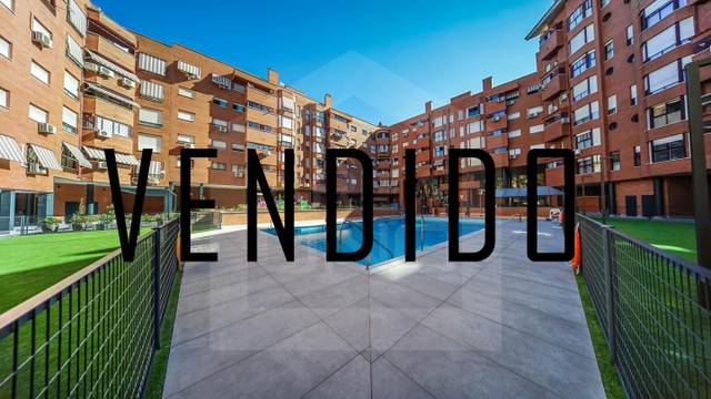Piso en Venta en Los Pinos en Prado Santo Domingo - Ensanche