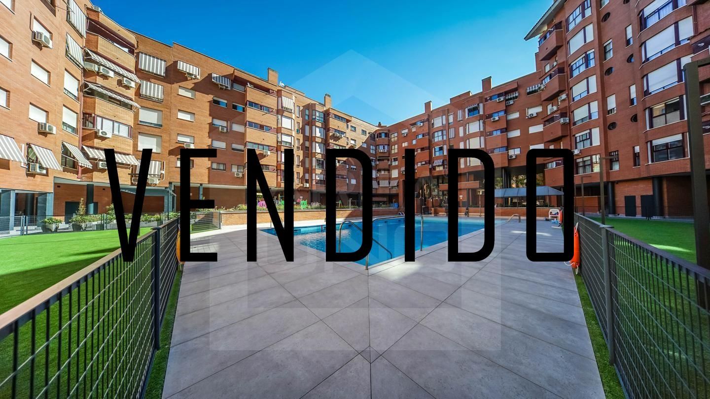 Piscina de Pis en venda en Alcorcón amb Aire condicionat, Calefacció i Parquet