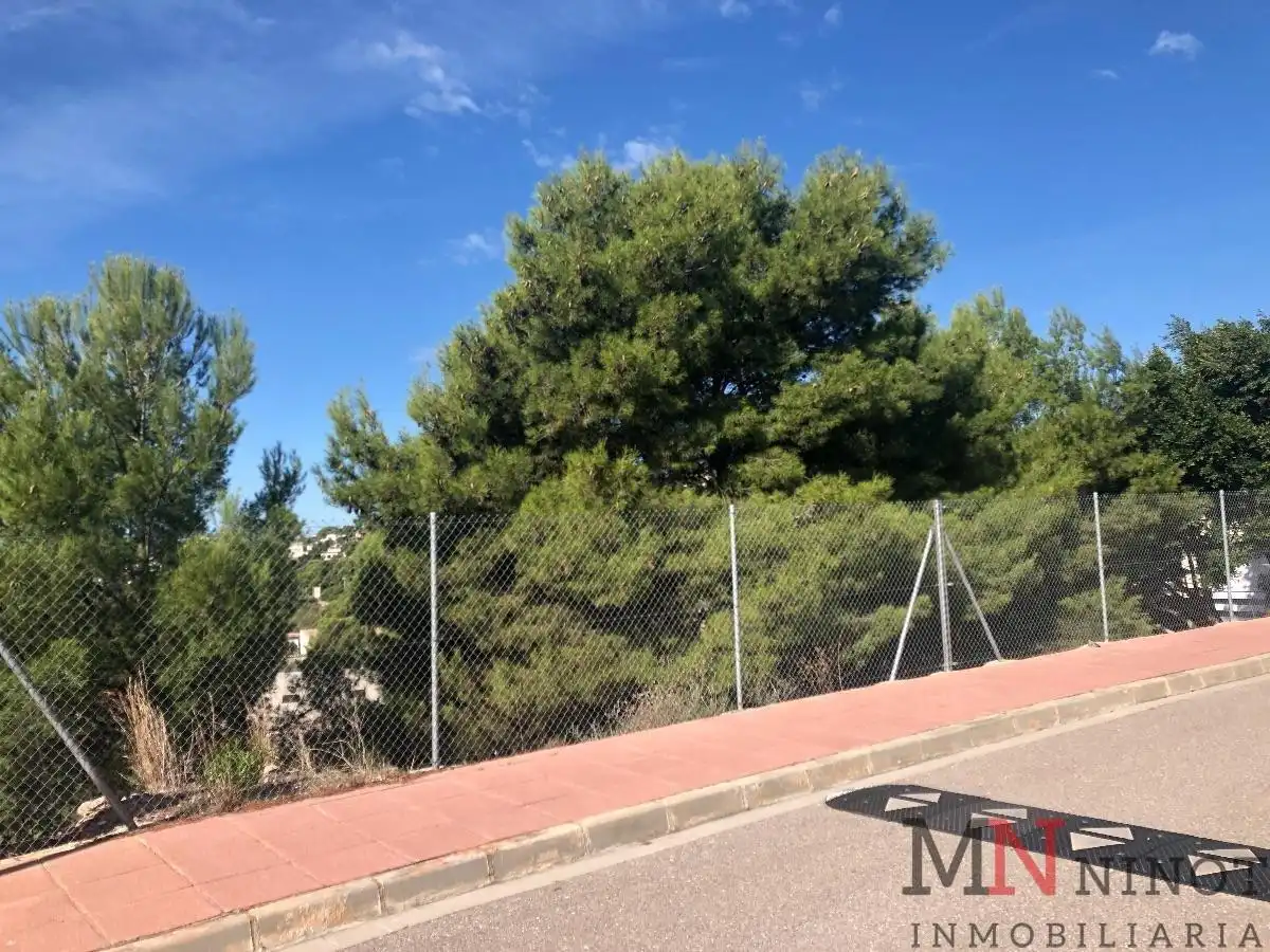 Terrenys i solars en venda a Poseidonia, imagen 2