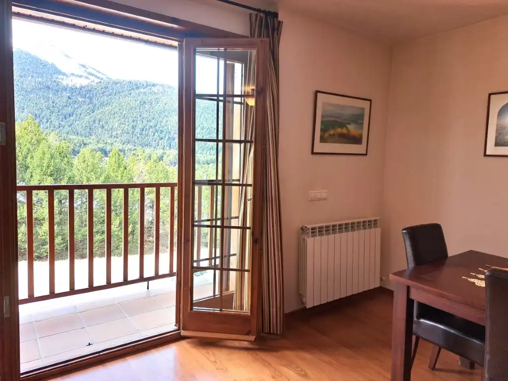 Habitación de Dúplex en venta en Alp con Calefacción, Trastero y Amueblado