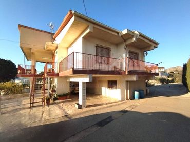 Villa in vendita a Calle Pebrella