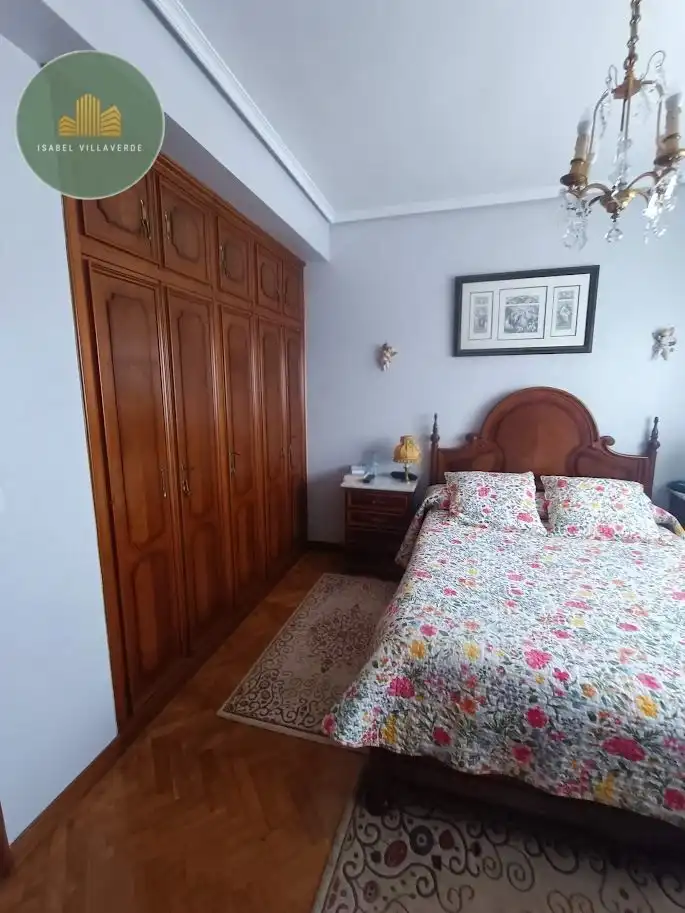 Habitación de Casa o chalet en venta en A Coruña Capital  con Calefacción, Jardín privado y Piscina