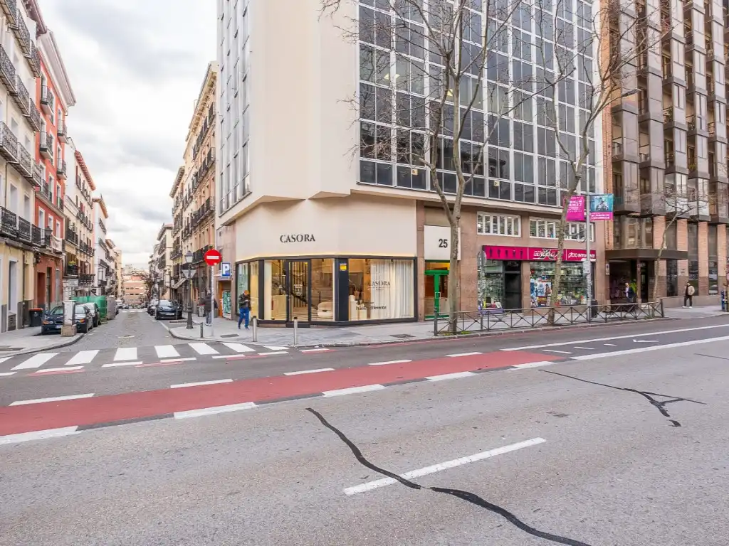 Exterior view of Office for rent in Madrid