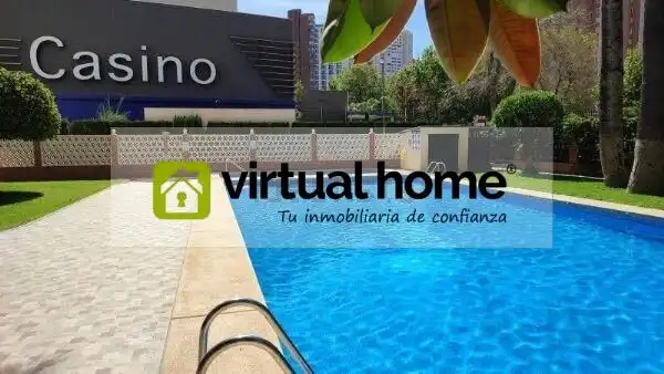 Vista exterior de Apartamento en venta en Benidorm con Aire acondicionado, Jardín privado y Amueblado