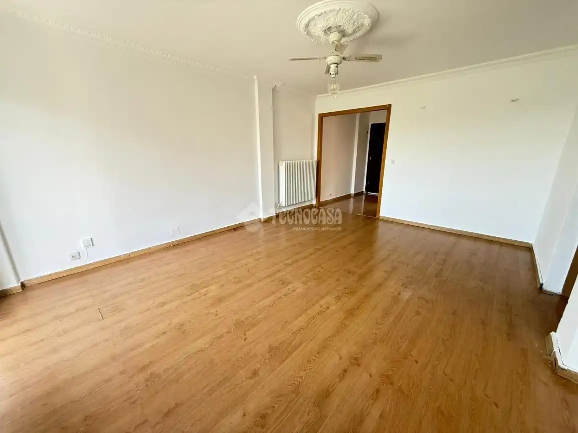 Sala d'estar de Pis en venda en Alcalá de Henares amb Calefacció i Terrassa