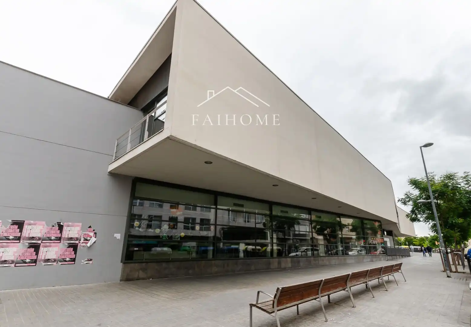 Vista exterior de Piso en venta en Sabadell con Calefacción, Parquet y Terraza
