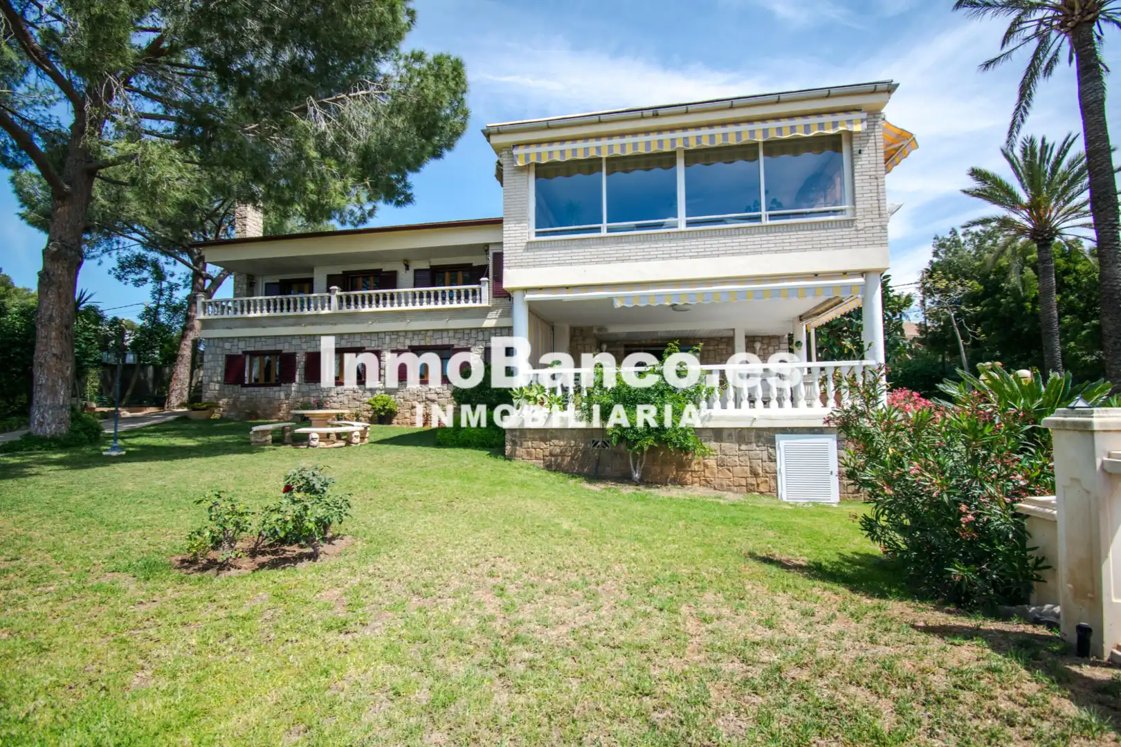 Exterior view of Houses for sale in Torrent  with Air Conditioner, Heating and Private garden