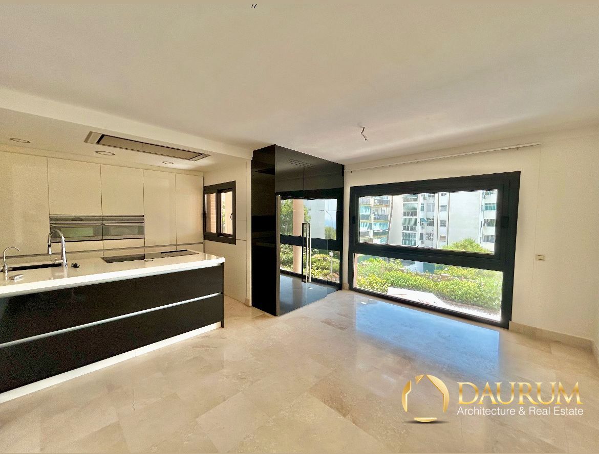 Kitchen of Flat for sale in Torremolinos  with Air Conditioner, Heating and Storage room