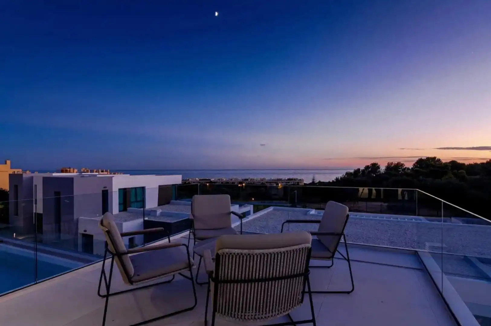 Terrassa de Casa o xalet en venda en Marbella amb Aire condicionat, Jardí privat i Terrassa