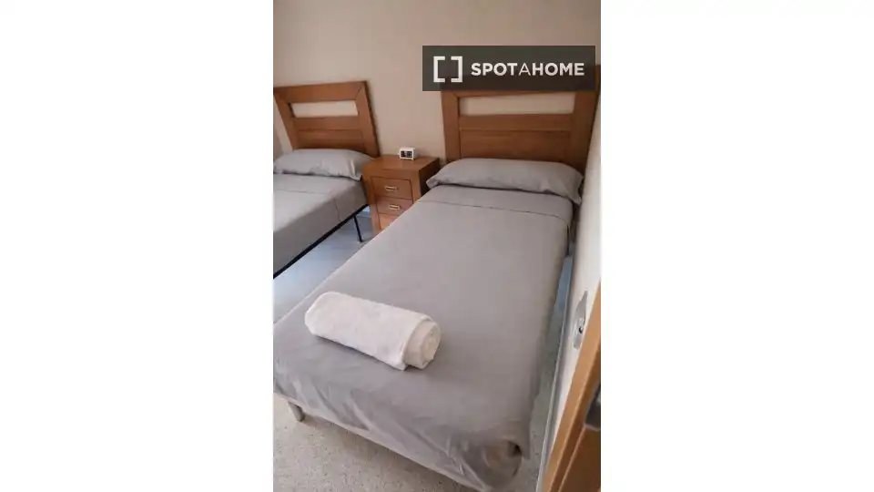 Schlafzimmer von Wohnungen zur untervermieten in Benidorm mit Klimaanlage, Terrasse und Möbliert