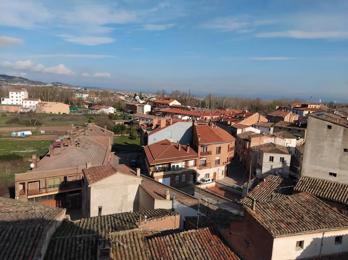 Vista exterior de Piso en venta en Alberite con Calefacción, Trastero y Amueblado