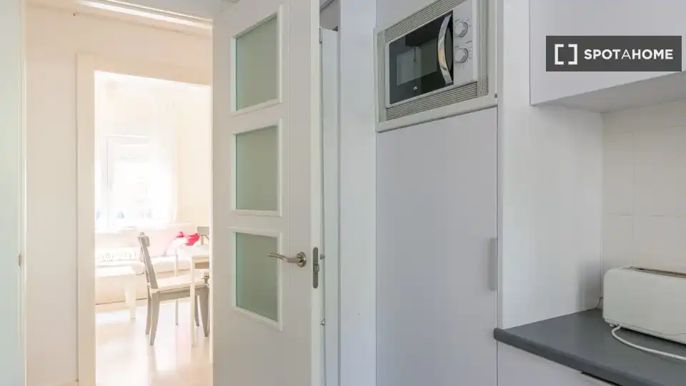 Room in Ciudad Jardín - Parque Roma