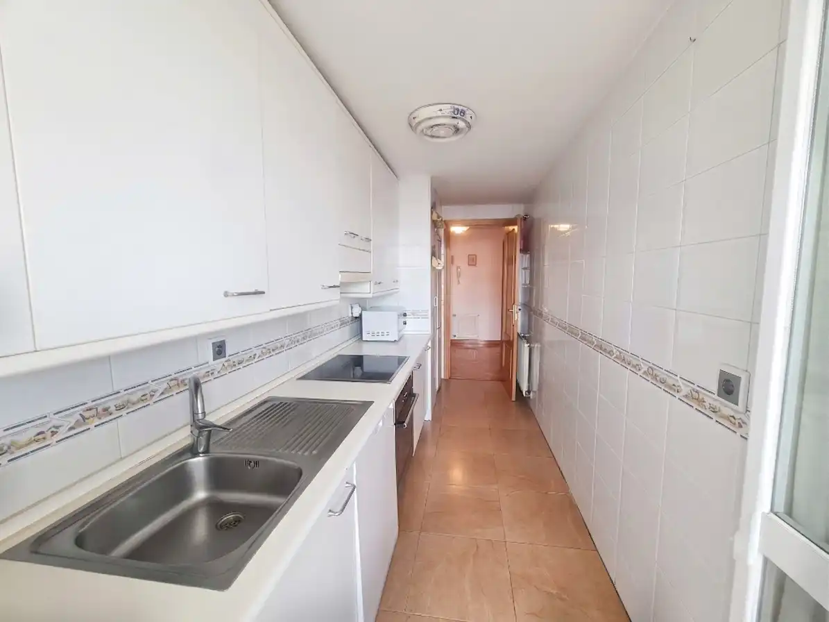 Kitchen of Flat for sale in Fuenlabrada  with Air Conditioner, Heating and Parquet flooring