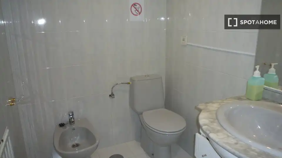 Zimmer in Alisal - San Román