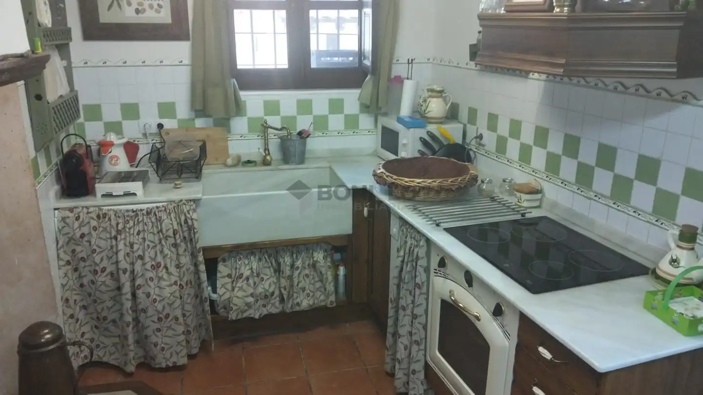 Cocina de Finca rústica de alquiler en Albarracín con Calefacción, Amueblado y Balcón